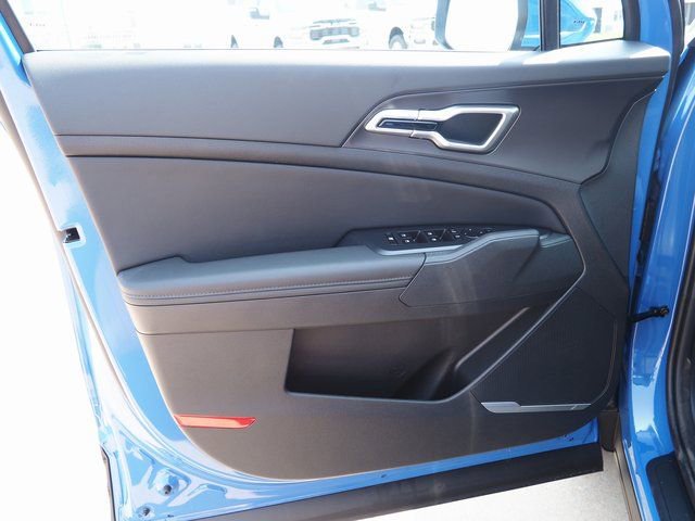 New 2026 Kia Sportage EX w/ EX Panorama Roof Package image 43