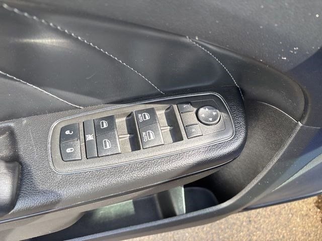 Used 2022 Dodge Charger SXT w/ Plus Group image 14