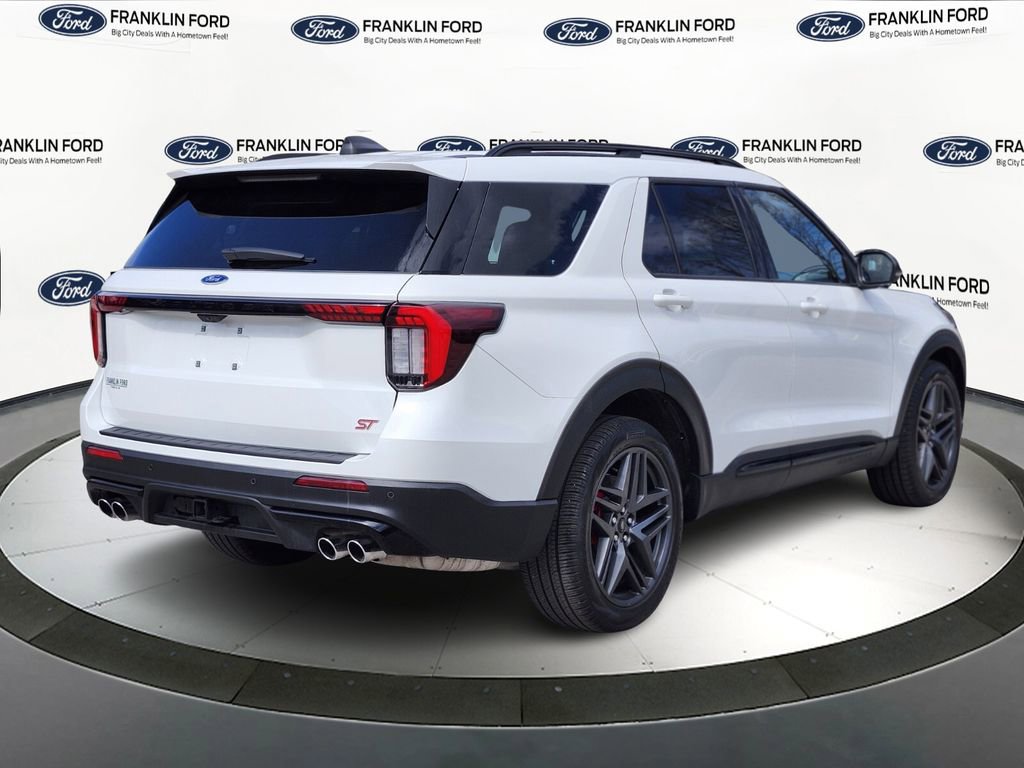 Certified 2025 Ford Explorer ST AWD/4WD image 5