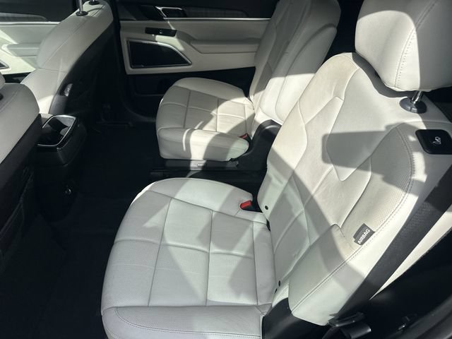 Certified 2023 Kia Telluride EX w/ EX Captain's Chair Package FWD image 15