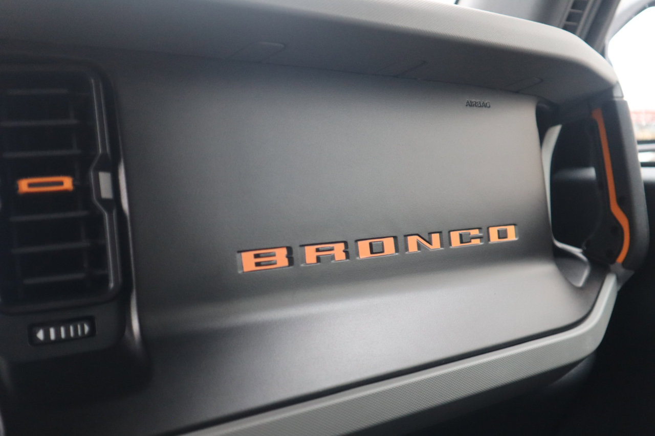 Used 2021 Ford Bronco Badlands image 91
