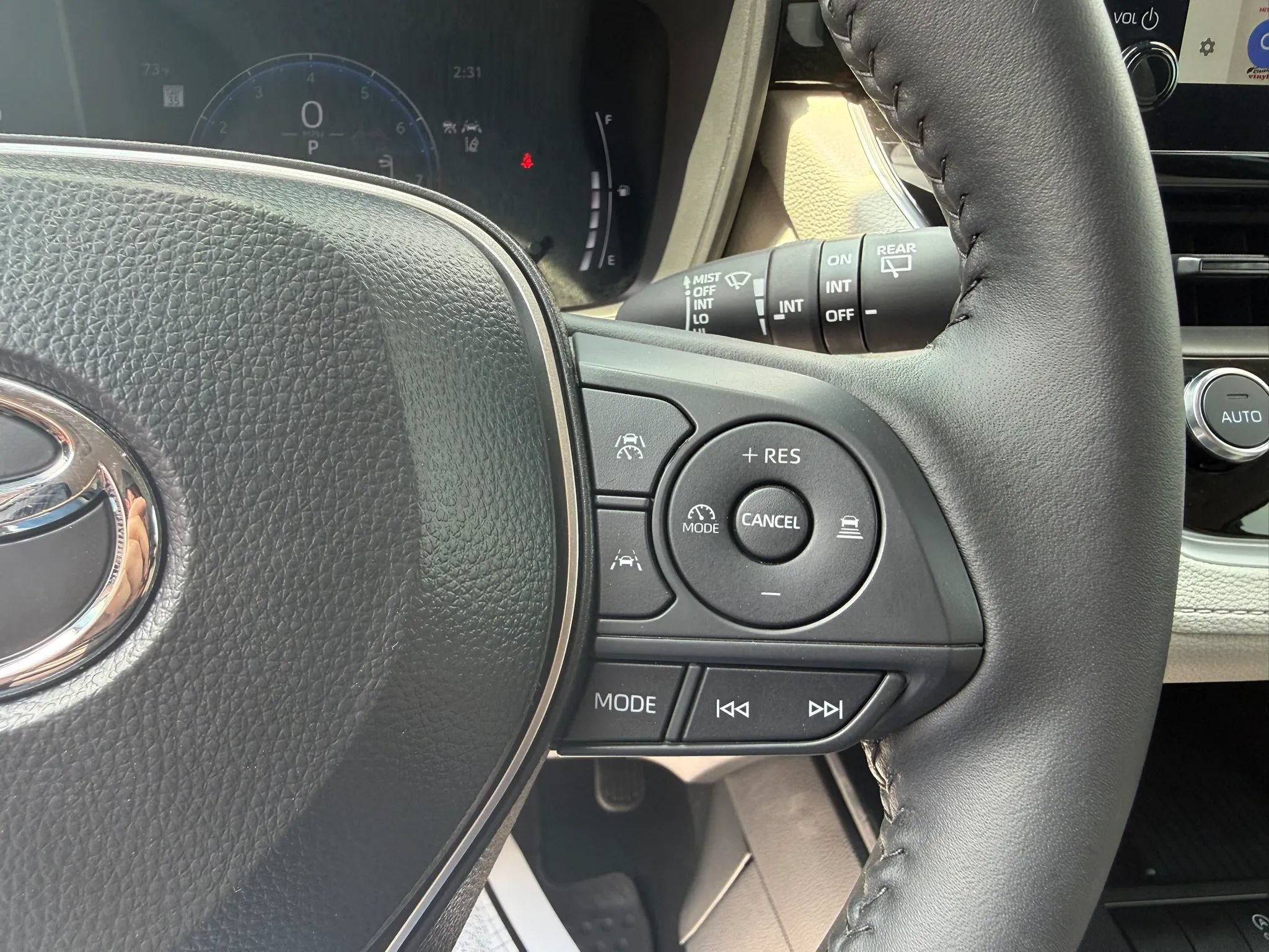 Used 2026 Toyota Corolla Cross LE FWD image 24