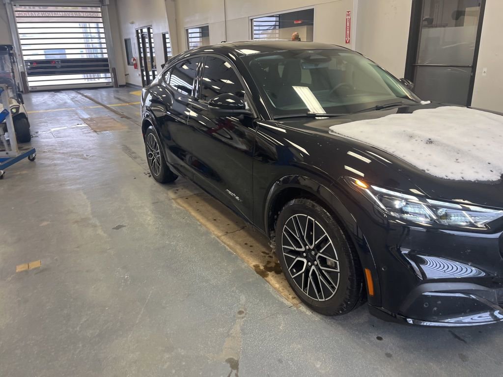 Used 2024 Ford Mustang Mach-E Premium image 7