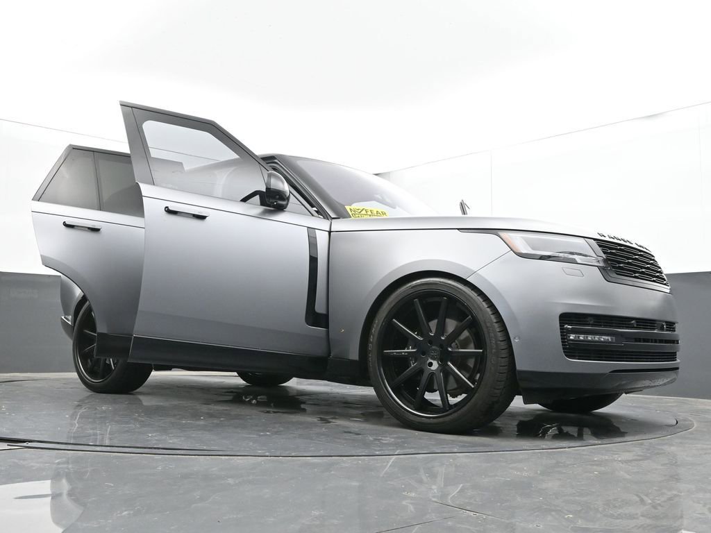 Used 2023 Land Rover Range Rover SE image 65