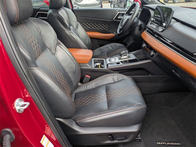 Used 2023 Mitsubishi Outlander SE image 35