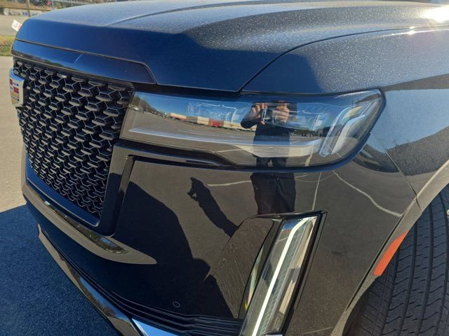 Used 2021 Cadillac Escalade Premium Luxury image 30