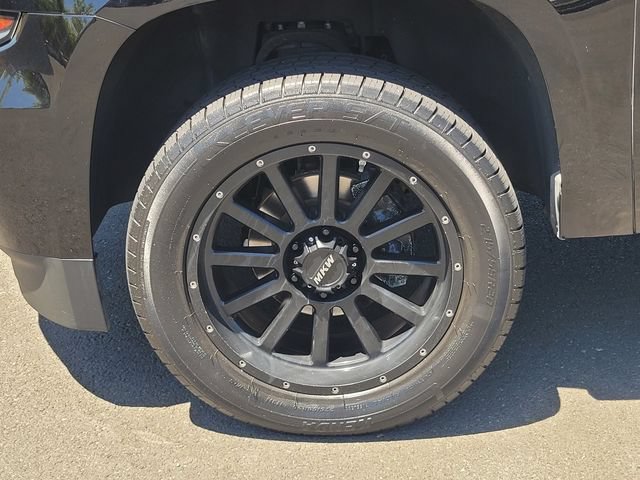 Used 2019 Chevrolet Tahoe LT RWD image 11