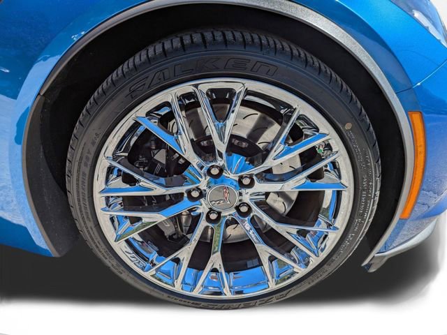 Used 2015 Chevrolet Corvette Z06 w/ 3LZ Preferred Equipment Group image 13