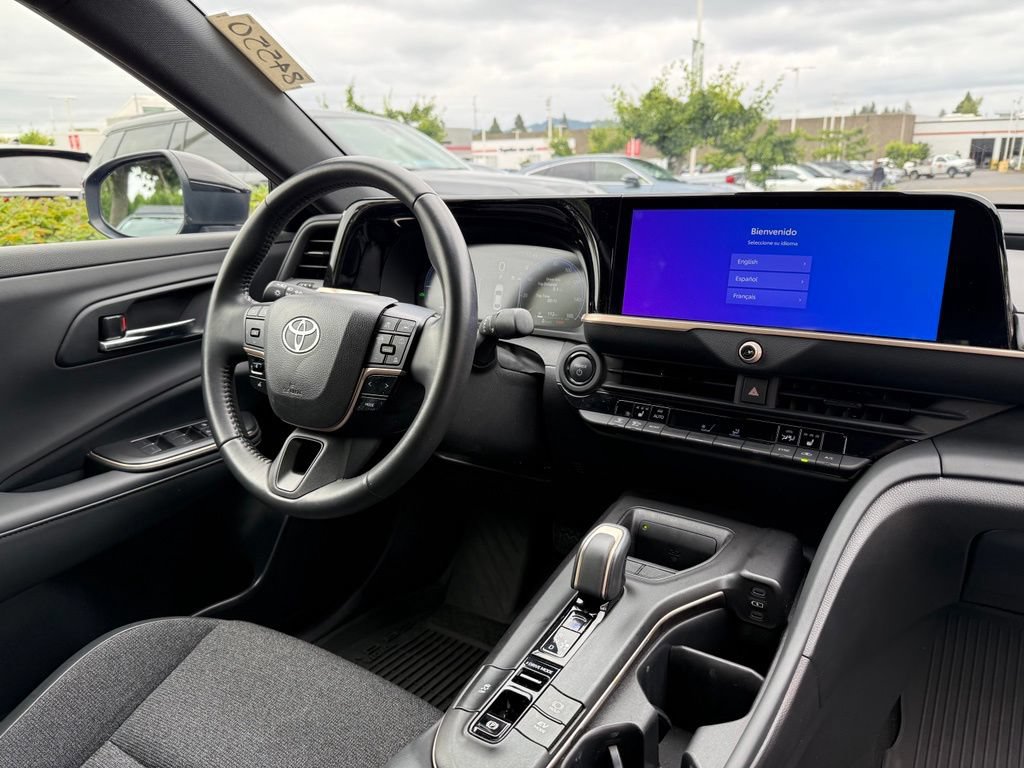 Certified 2023 Toyota Crown AWD/4WD image 21