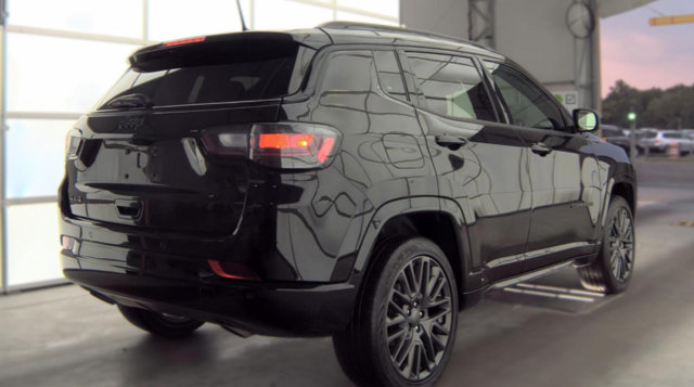 Used 2023 Jeep Compass High Altitude AWD/4WD image 5