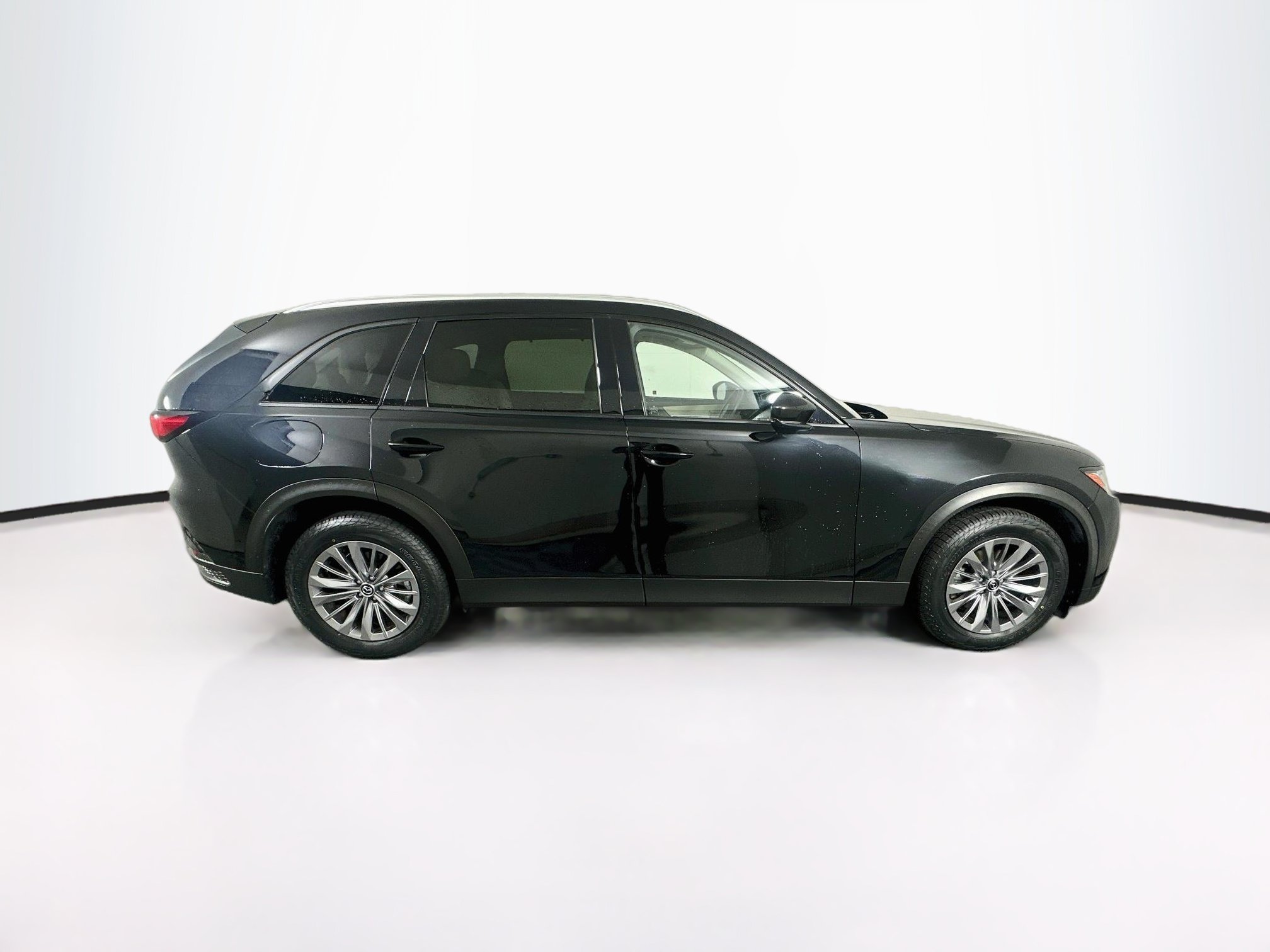 Used 2024 MAZDA CX-90 Plug-In Hybrid w/ Preferred AWD/4WD image 10
