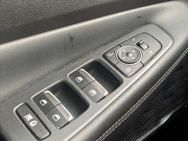 Used 2020 Hyundai Santa Fe Limited image 12