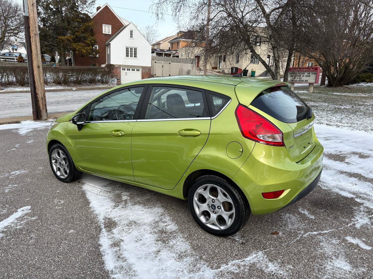 Used 2011 Ford Fiesta SES w/ 301A Rapid Spec Order Code image 5