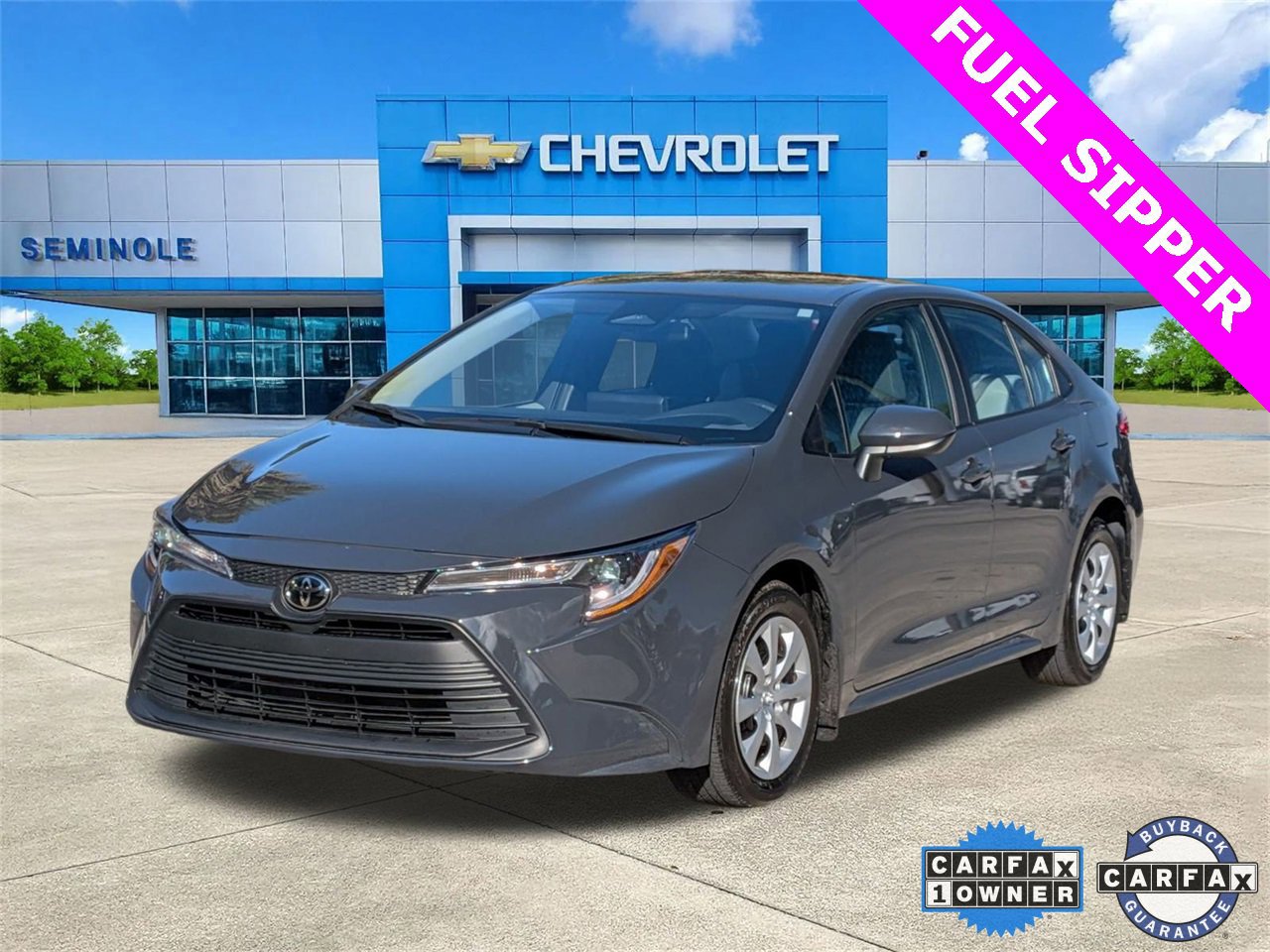 Used 2025 Toyota Corolla LE image 2