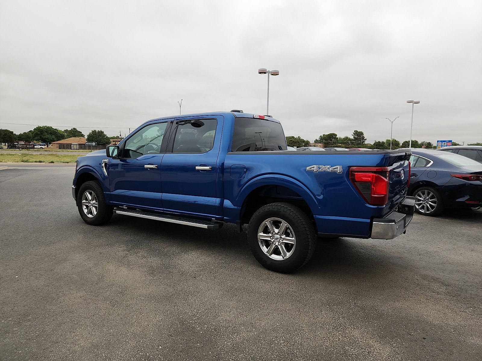 Used 2025 Ford F150 XLT w/ Equipment Group 301A Standard AWD/4WD image 4