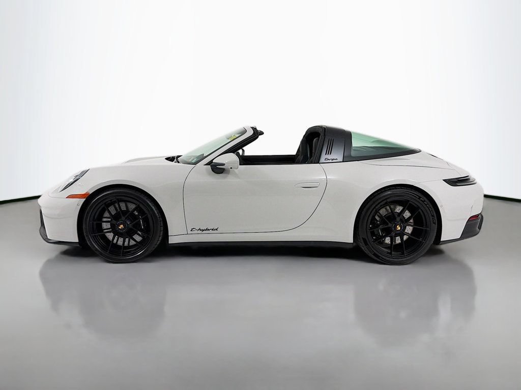 Used 2026 Porsche 911 Targa 4 GTS AWD/4WD image 2