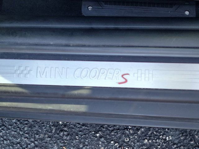 Used 2018 MINI Cooper S FWD image 18