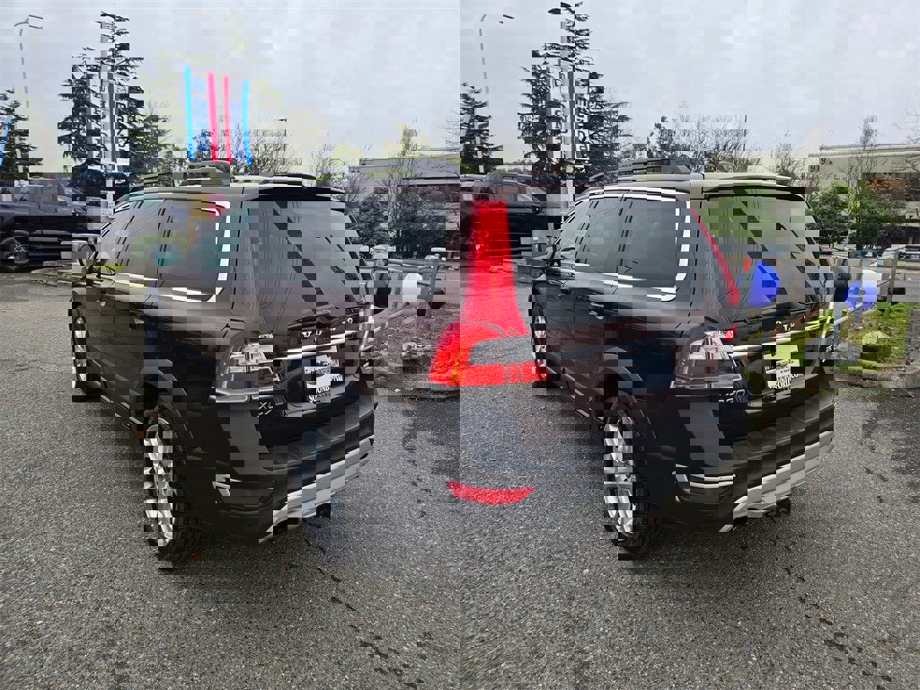 Used 2016 Volvo XC70 T5 Platinum w/ Climate Package image 7