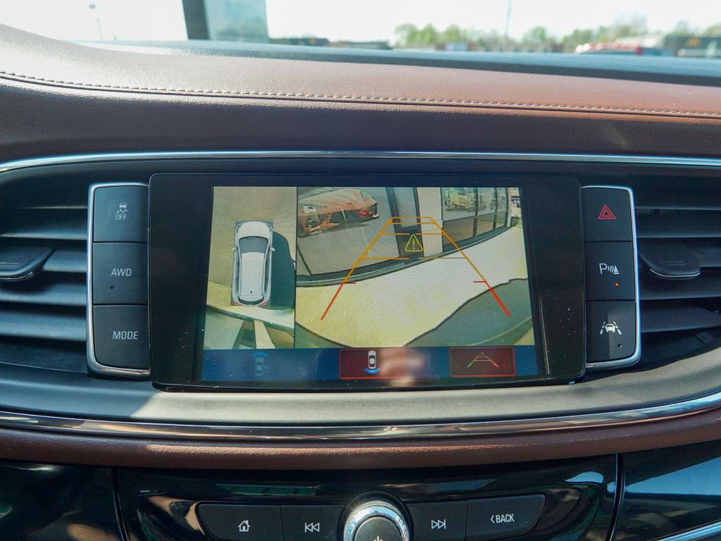 Used 2019 Buick Enclave Avenir w/ Avenir Technology Package AWD/4WD image 31