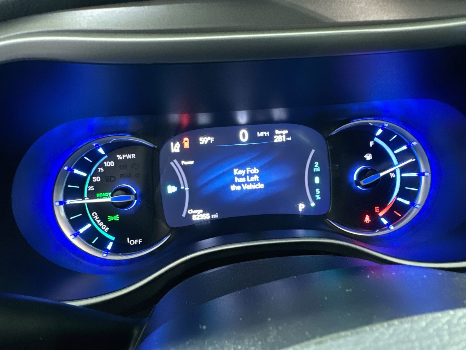 Used 2021 Chrysler Pacifica Touring-L image 17