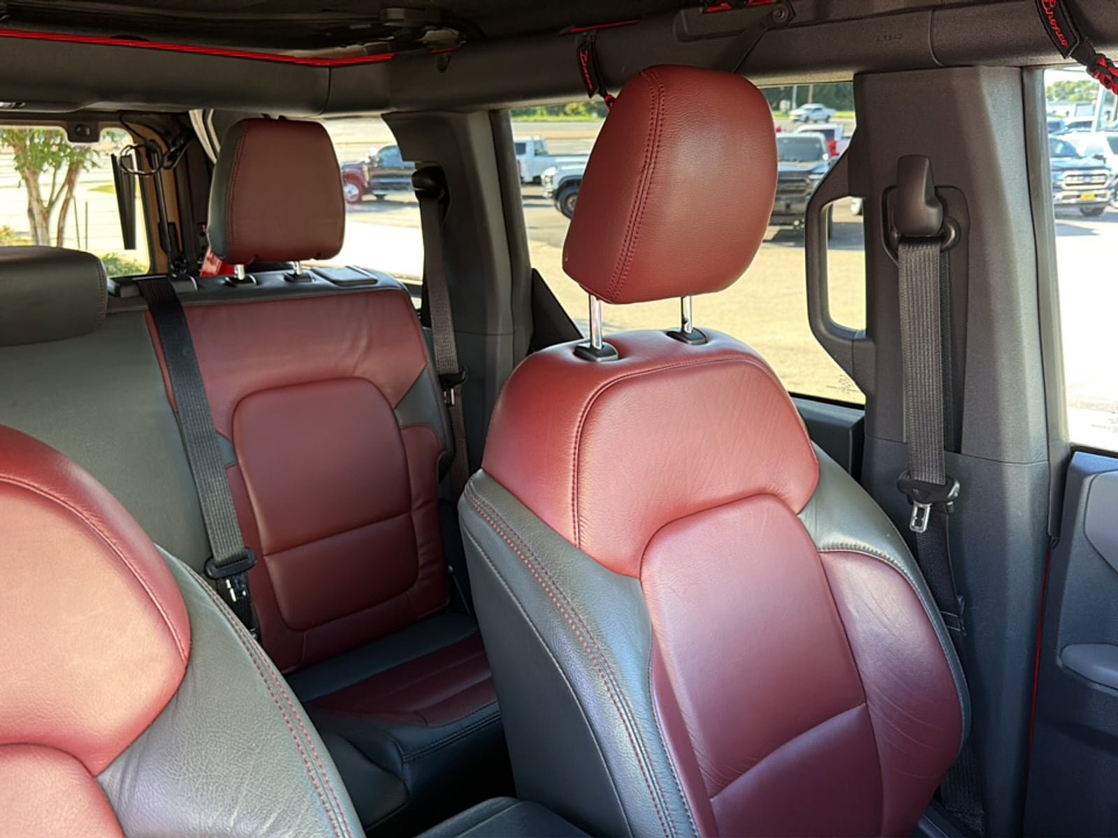 Used 2022 Ford Bronco Big Bend w/ Sasquatch Package AWD/4WD image 24