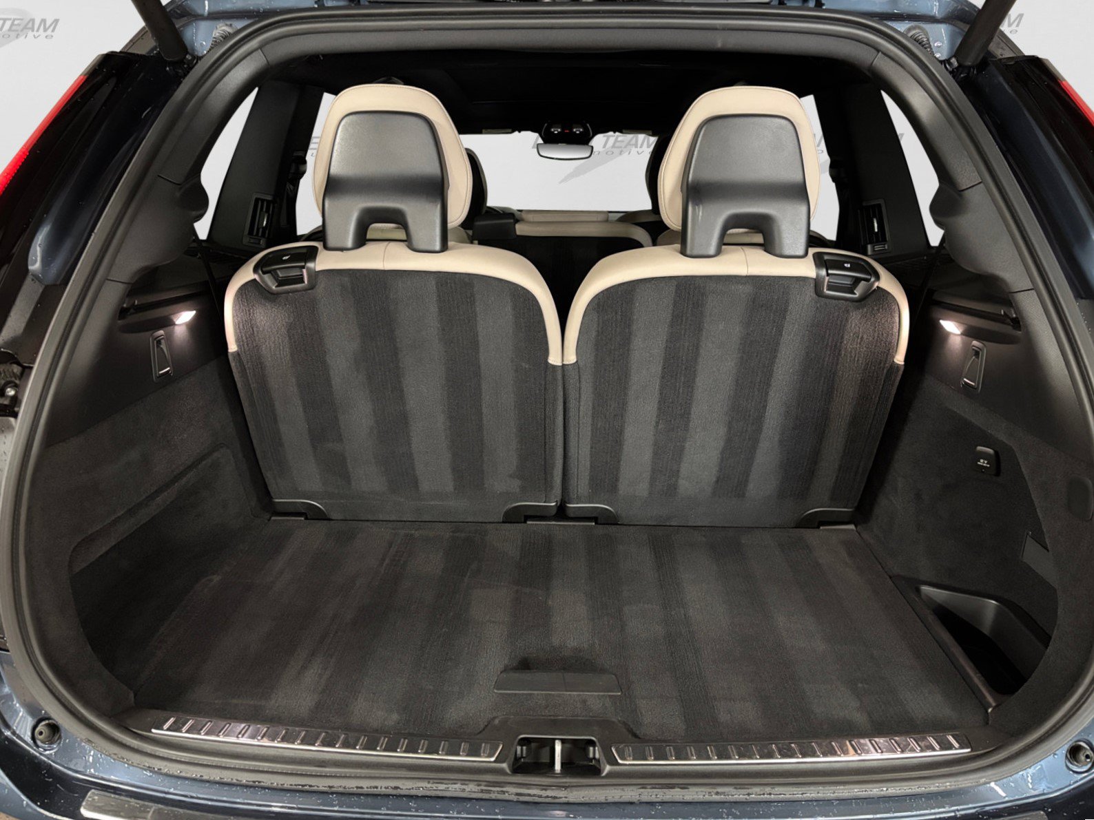 Used 2026 Volvo XC90 B6 Plus AWD/4WD image 17