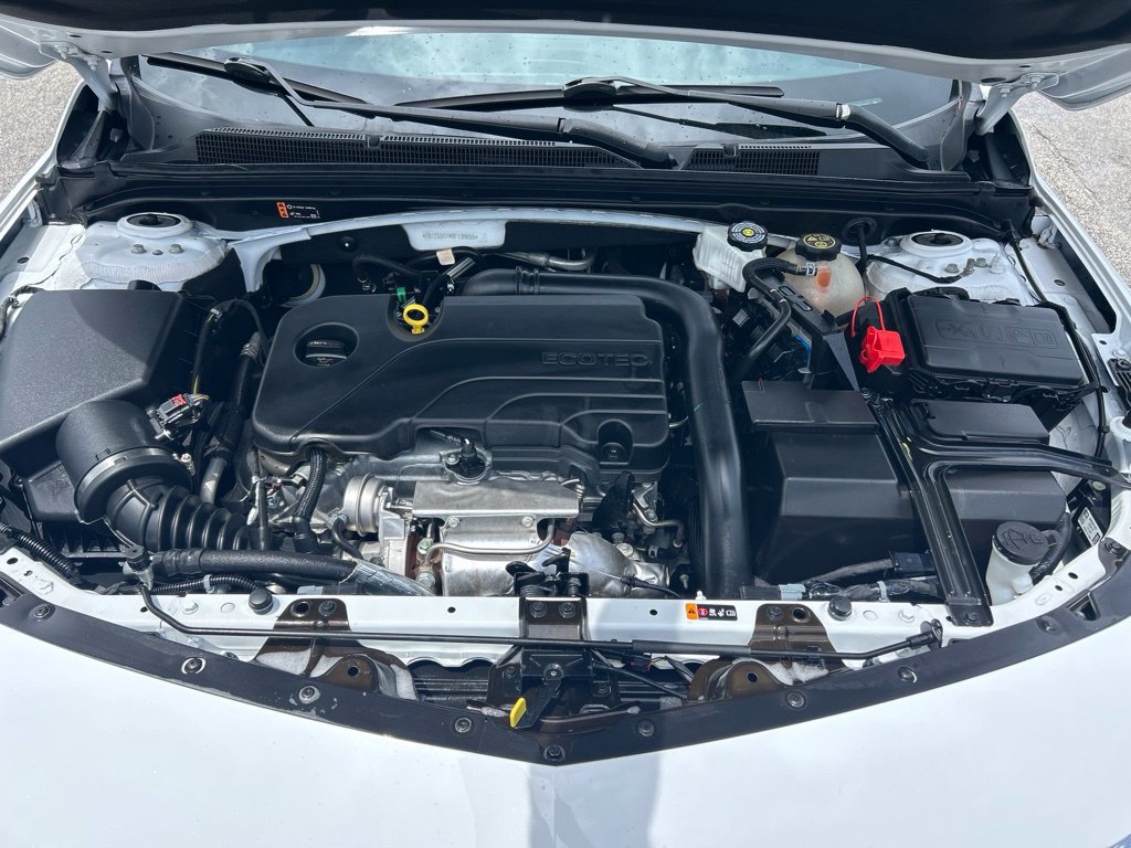 Used 2024 Chevrolet Malibu RS FWD image 16