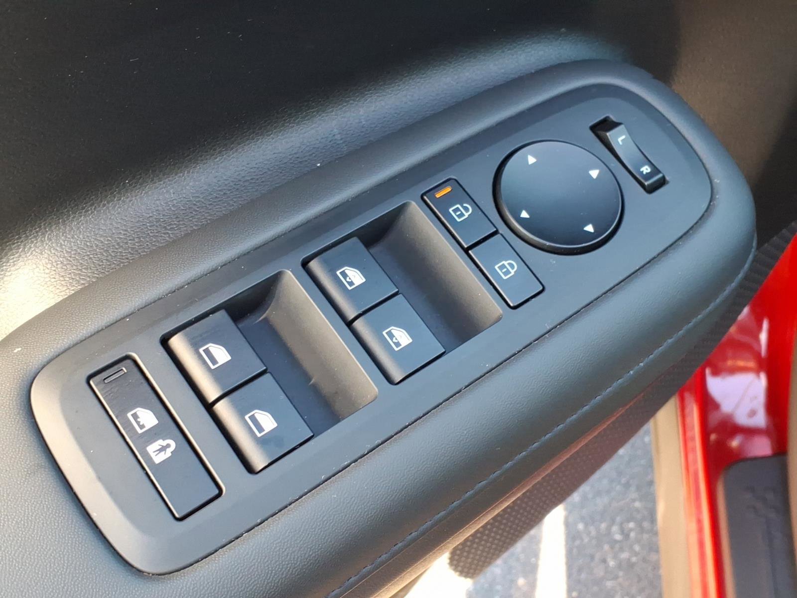 Certified 2025 Hyundai Santa Fe SEL image 10