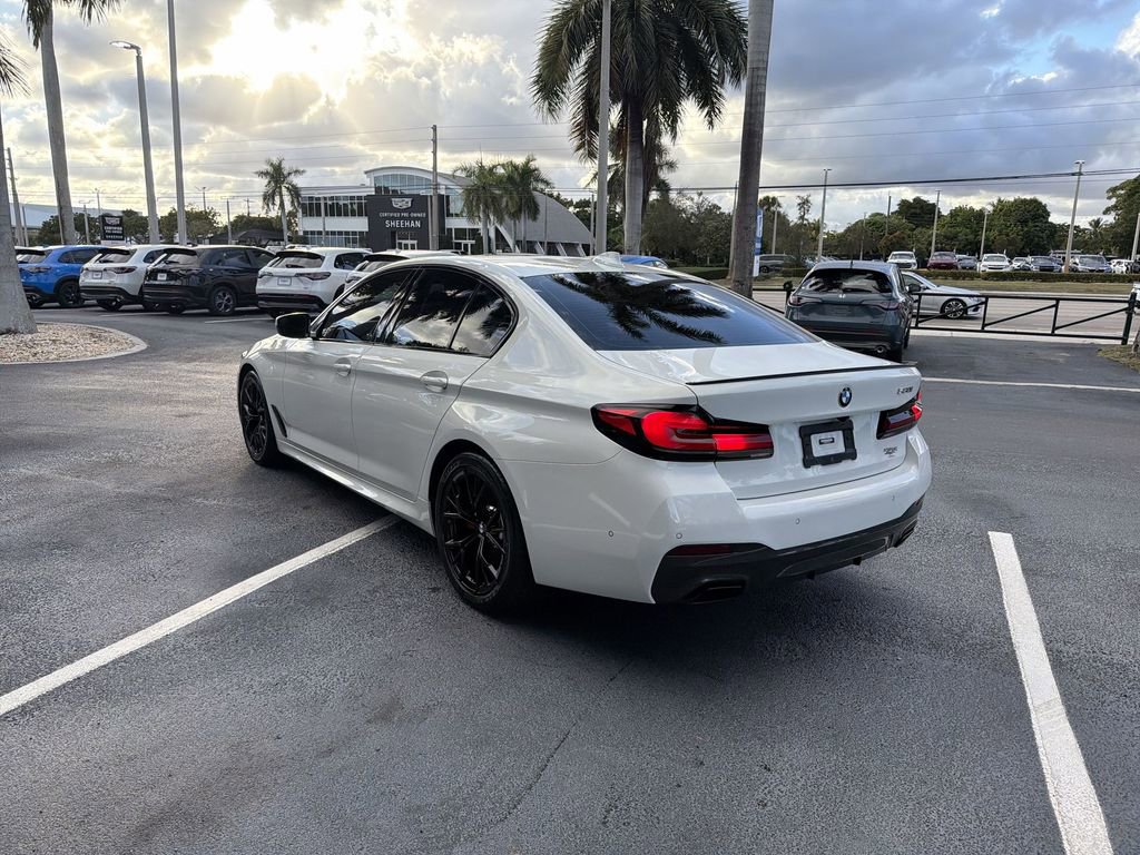 Used 2023 BMW 530i 530i w/ M Sport Package image 2