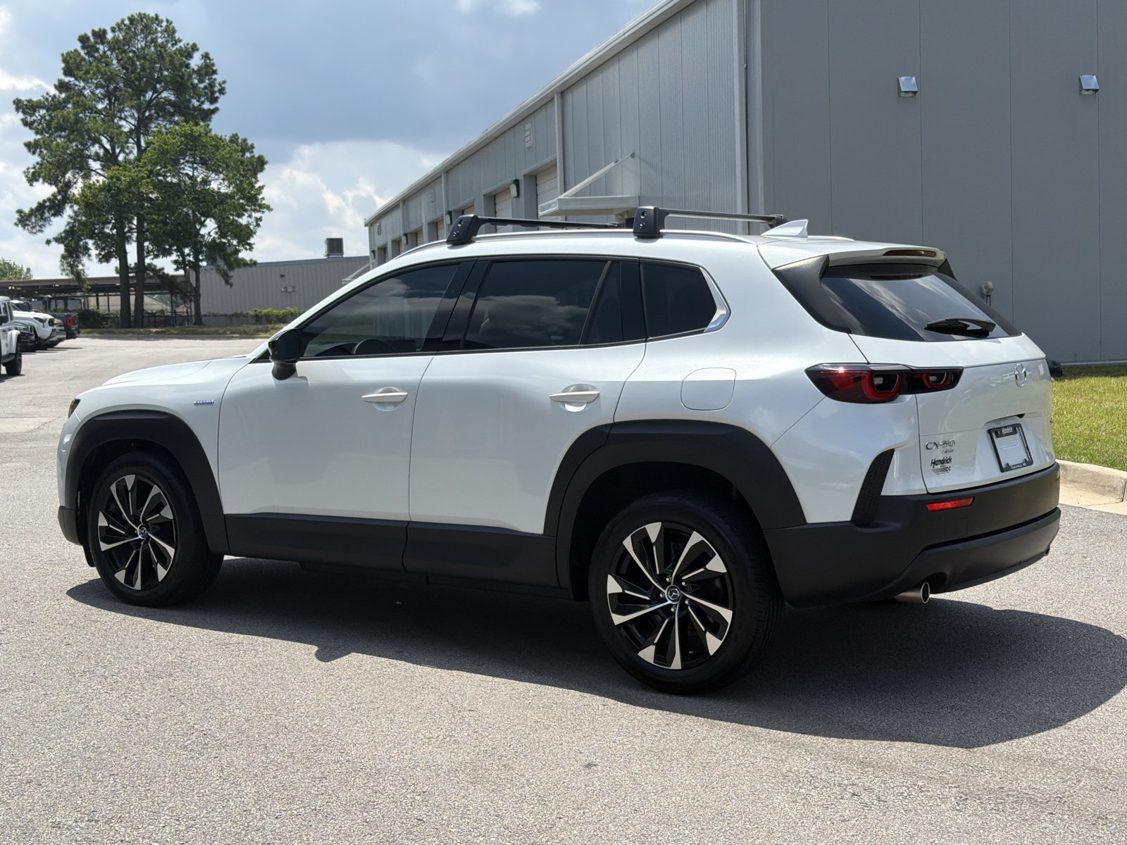 Used 2025 MAZDA CX-50 2.5 Hybrid w/ Weather Package AWD/4WD image 9