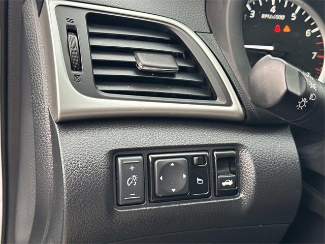 Used 2019 Nissan Sentra SV w/ Special Edition Package image 11