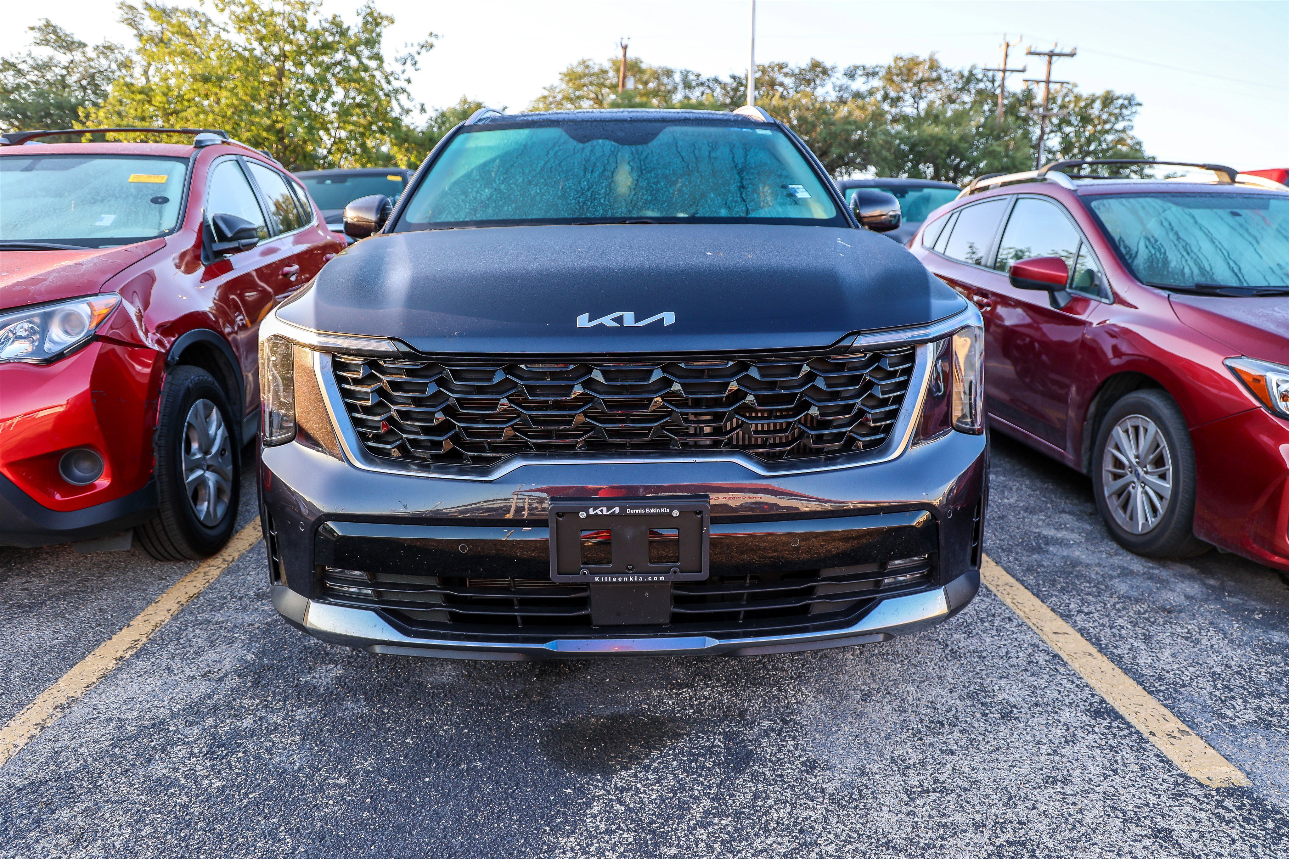 Used 2025 Kia Sorento EX w/ Panoramic Sunroof Package FWD image 4