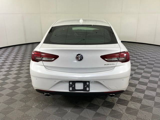 Used 2020 Buick Regal Avenir FWD image 5