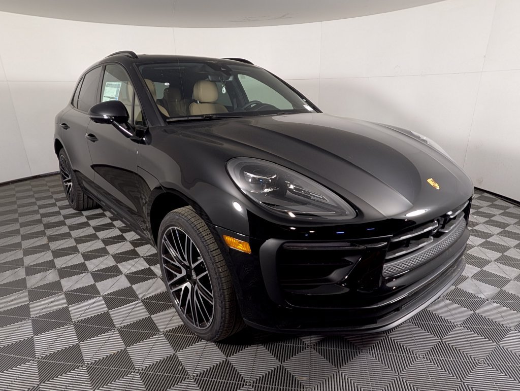 New 2026 Porsche Macan AWD/4WD image 9