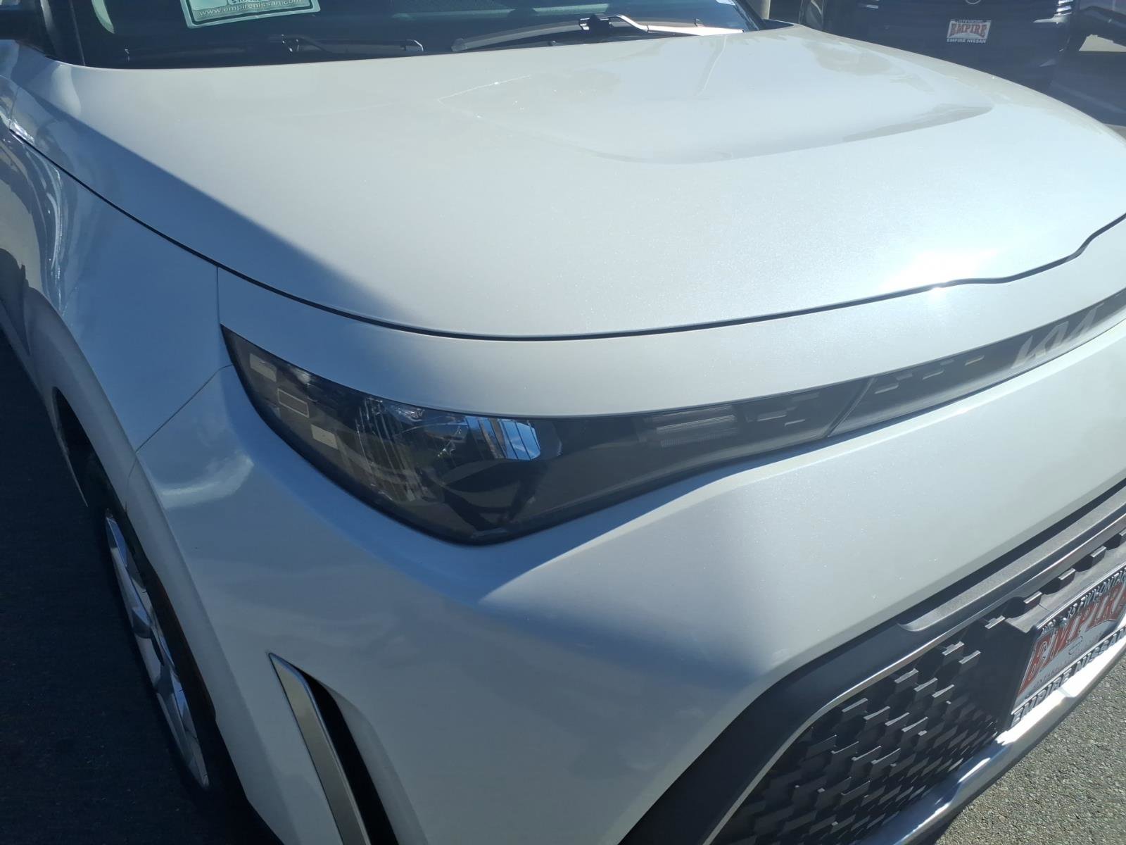 Used 2023 Kia Soul LX w/ Option Group 015 image 3