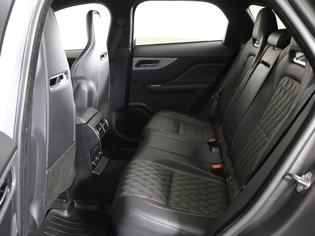 Used 2020 Jaguar F-PACE SVR image 38