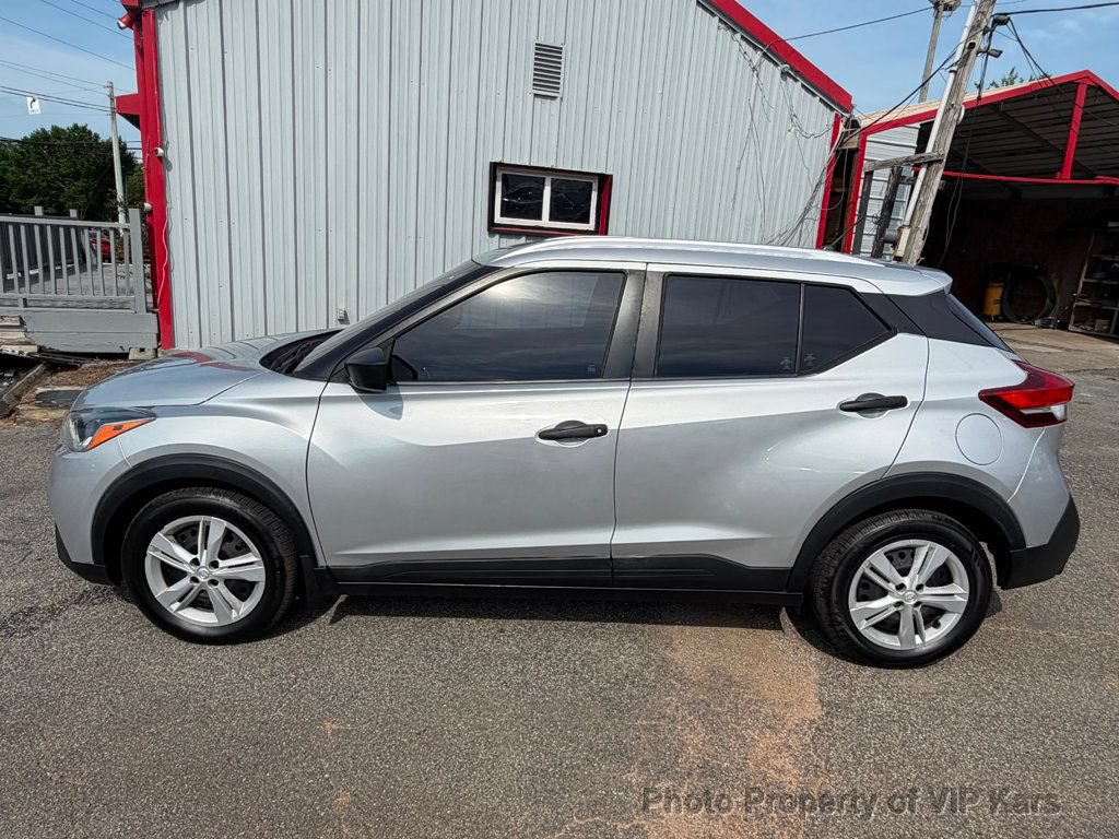 Used 2018 Nissan Kicks S FWD image 8