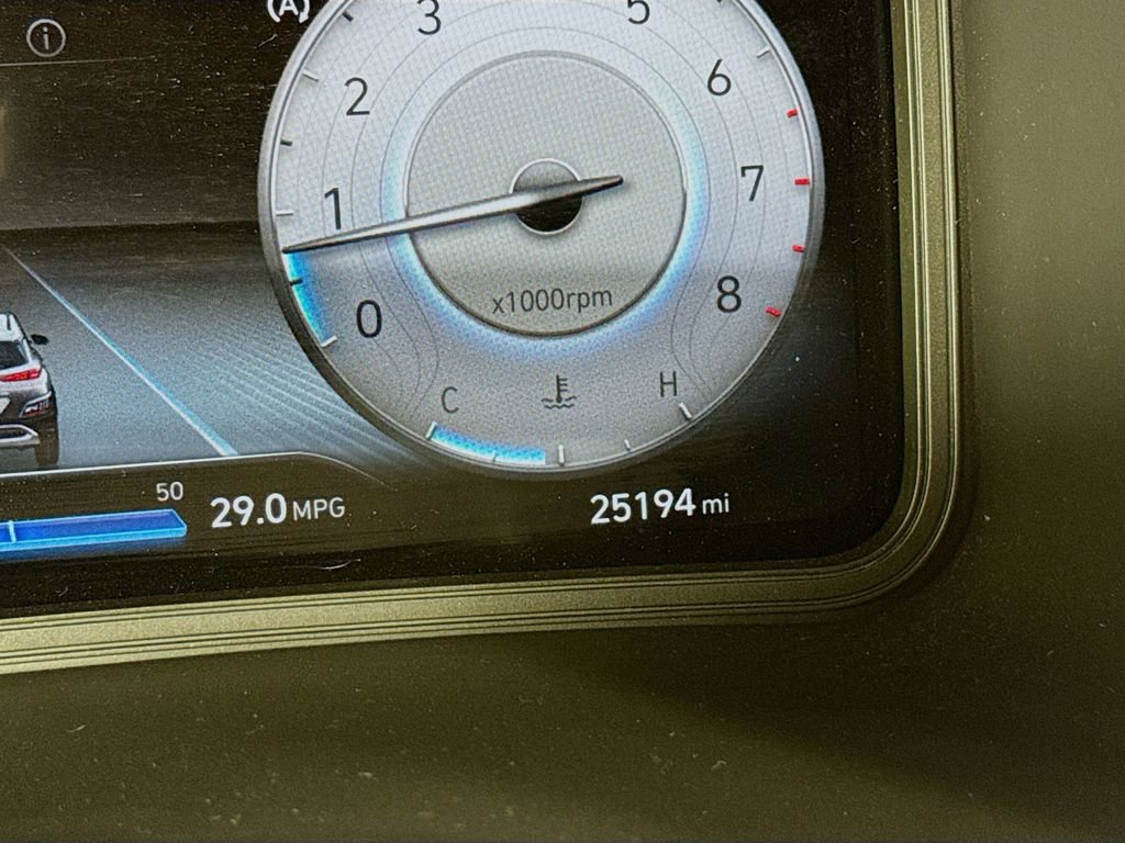 Used 2022 Hyundai Kona Limited image 35