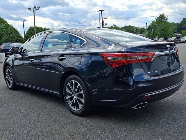 Used 2016 Toyota Avalon XLE Premium FWD image 4