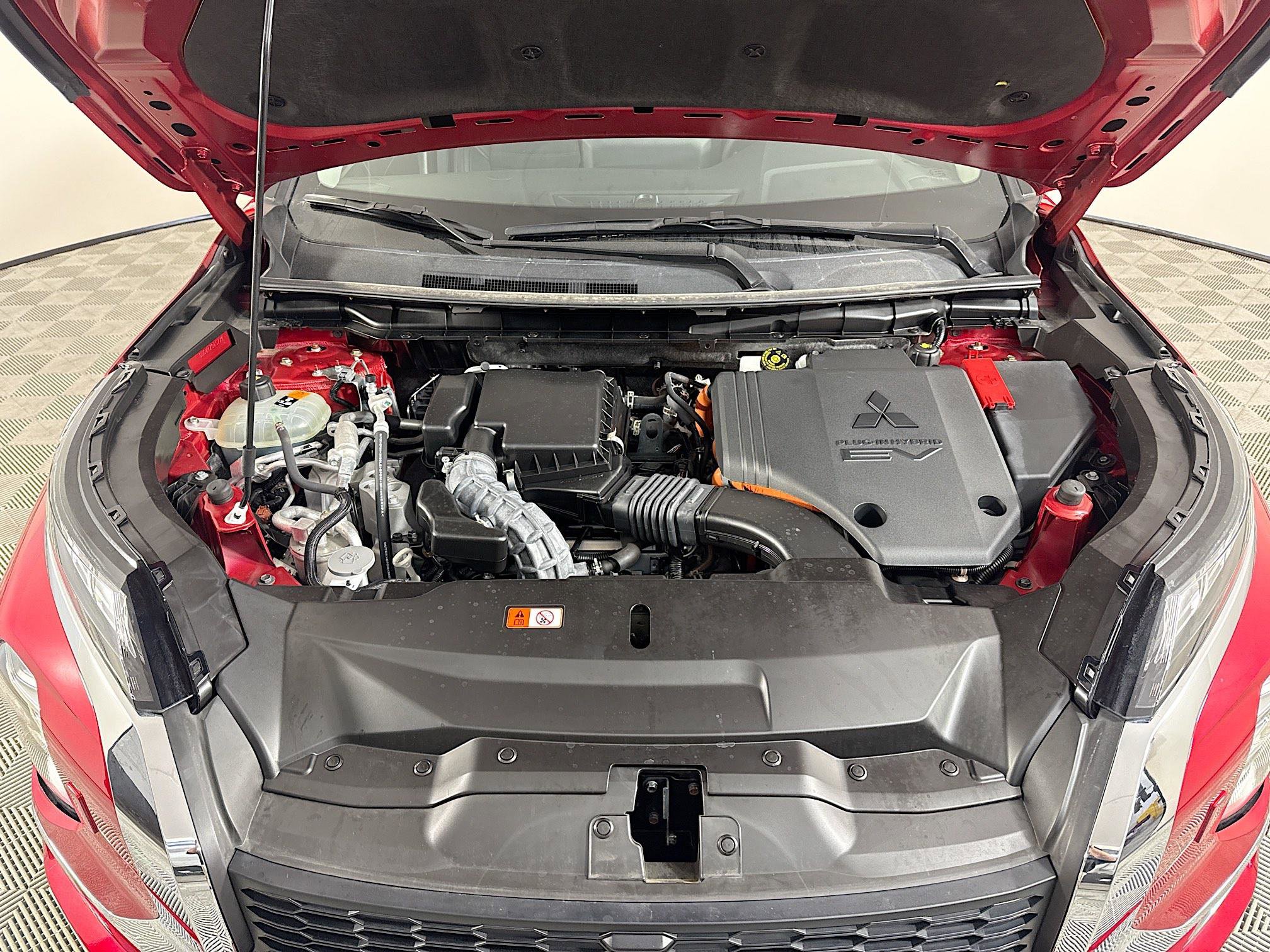 Used 2024 Mitsubishi Outlander SE image 39