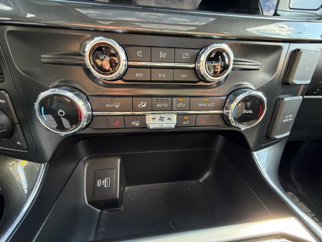 Used 2022 Ford F150 XLT w/ Equipment Group 302A High AWD/4WD image 18