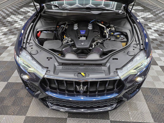 Used 2021 Maserati Levante S GranSport AWD/4WD image 41