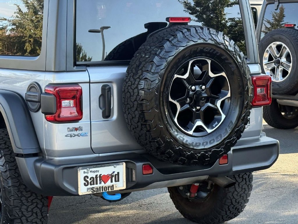 Used 2021 Jeep Wrangler Unlimited Rubicon 4xe w/ Cold Weather Group AWD/4WD image 10