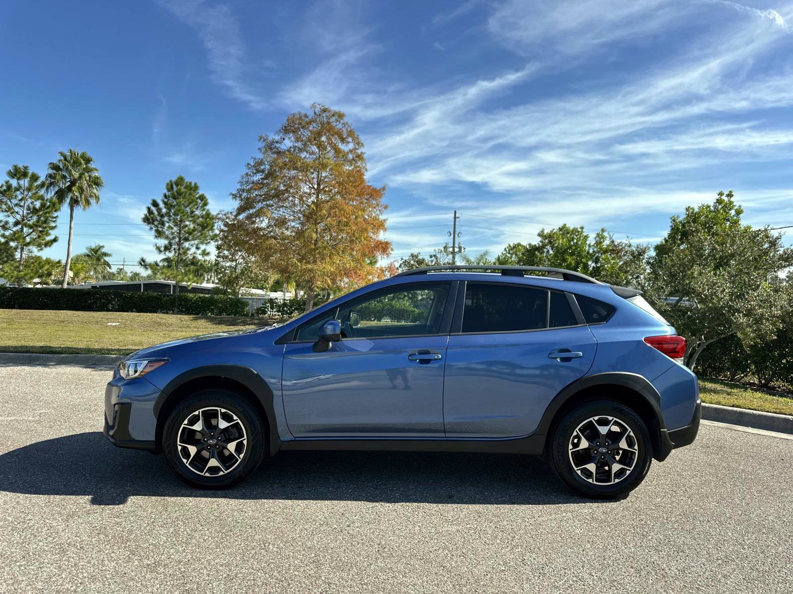 Used 2019 Subaru Crosstrek 2.0i Premium w/ Eyesight System image 4