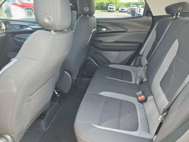 New 2026 Chevrolet TrailBlazer LS w/ LS Convenience Package FWD image 9
