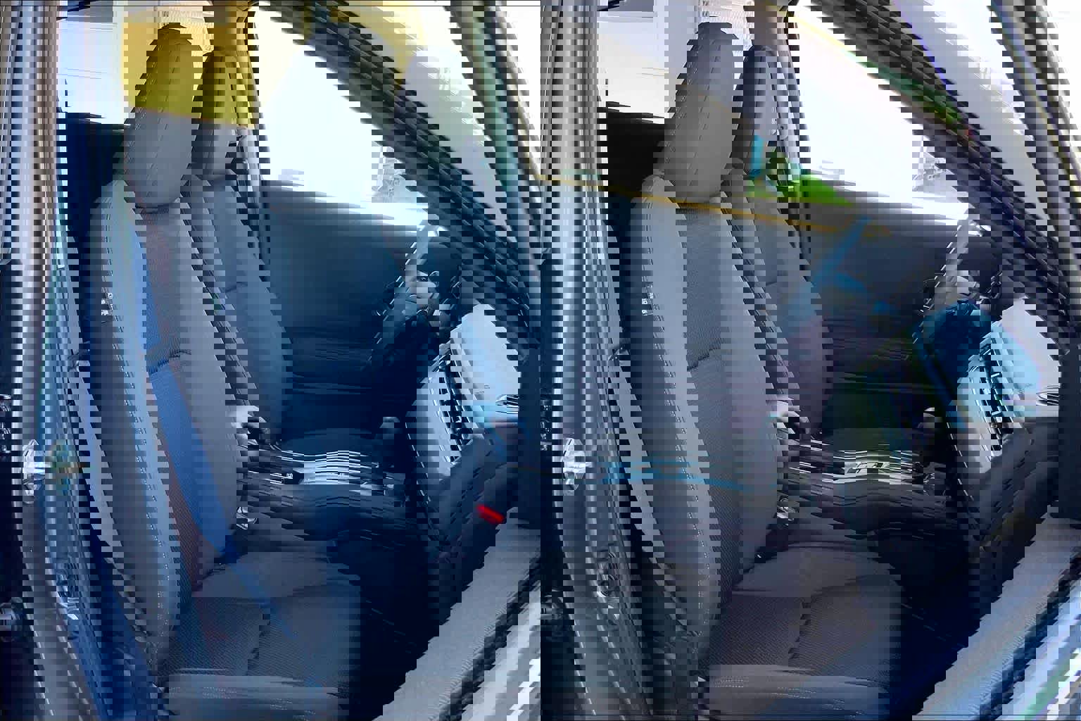 Used 2019 Honda HR-V EX image 9