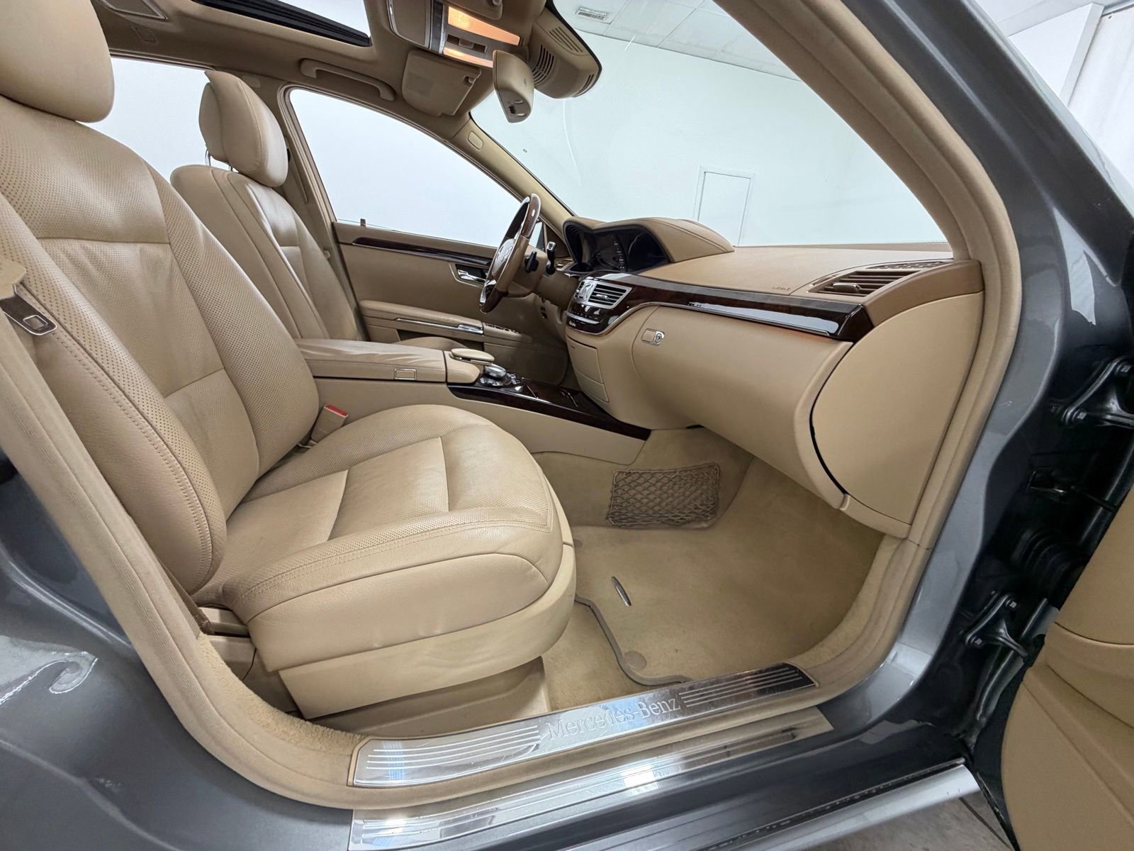 Used 2011 Mercedes-Benz S 550 4MATIC image 43