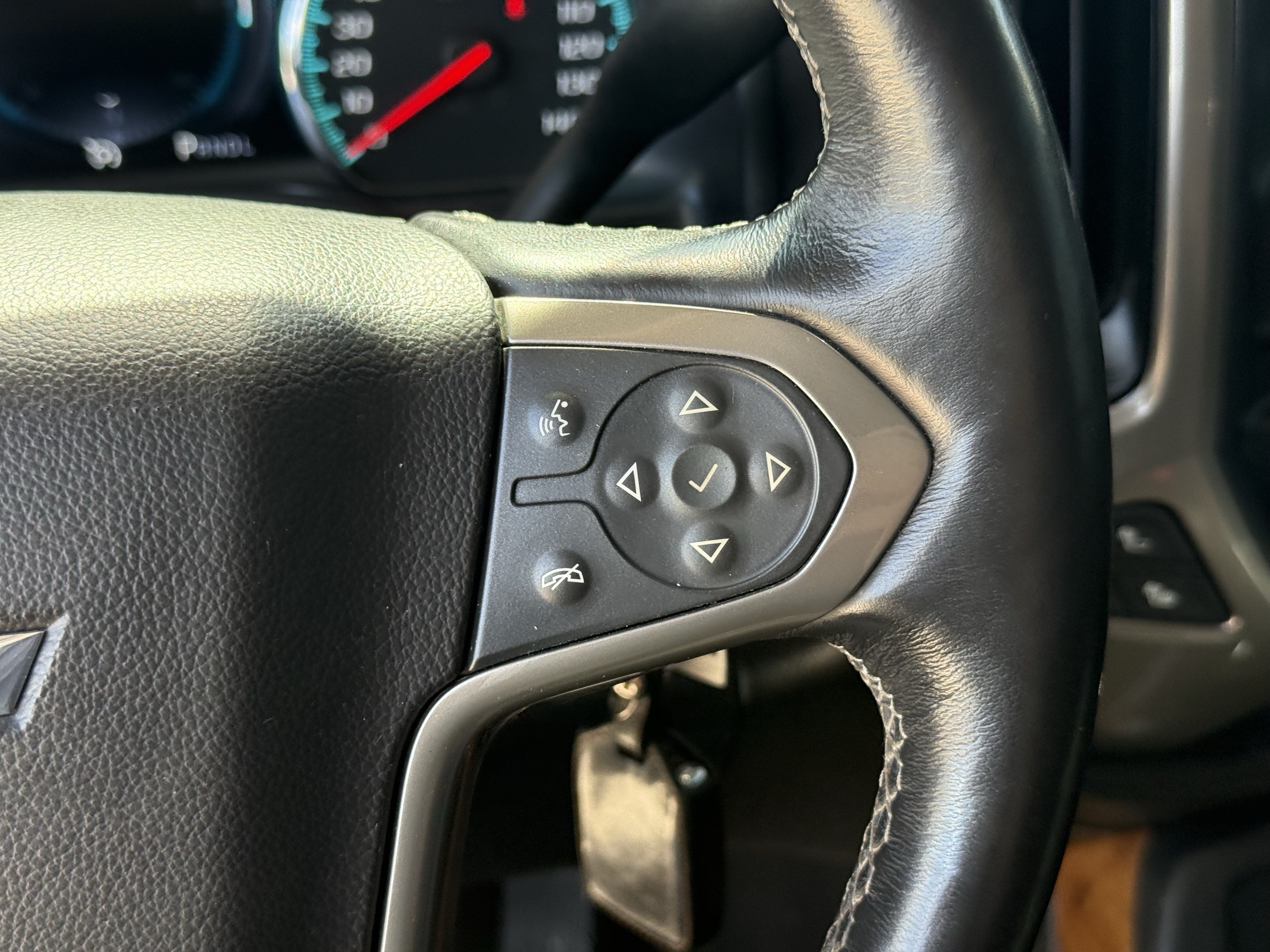 Used 2018 Chevrolet Silverado 1500 High Country AWD/4WD image 17