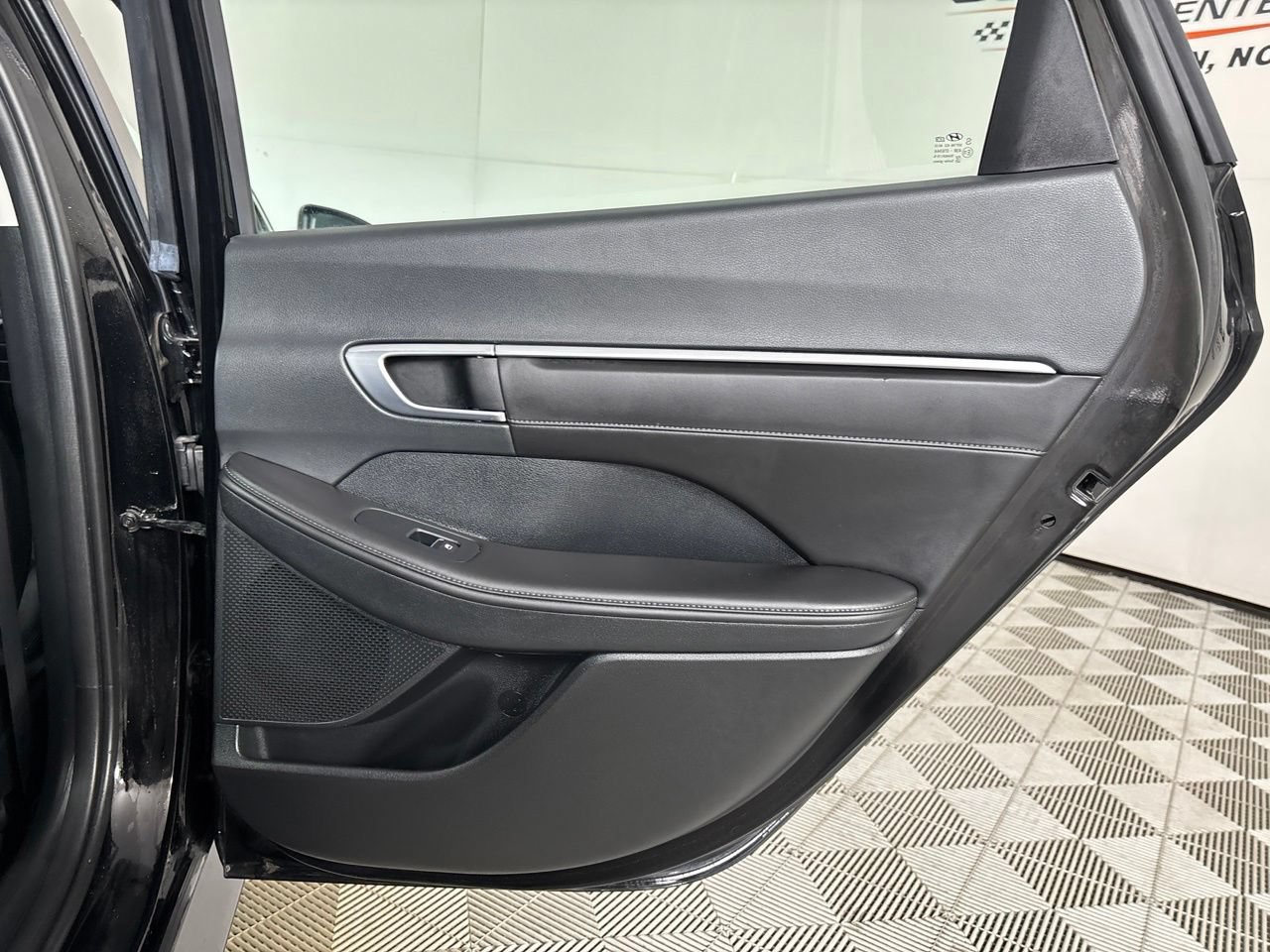 Used 2023 Hyundai Sonata Limited FWD image 29