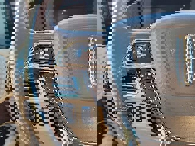 Used 2020 Lincoln Navigator Reserve w/ Luxury Package image 16